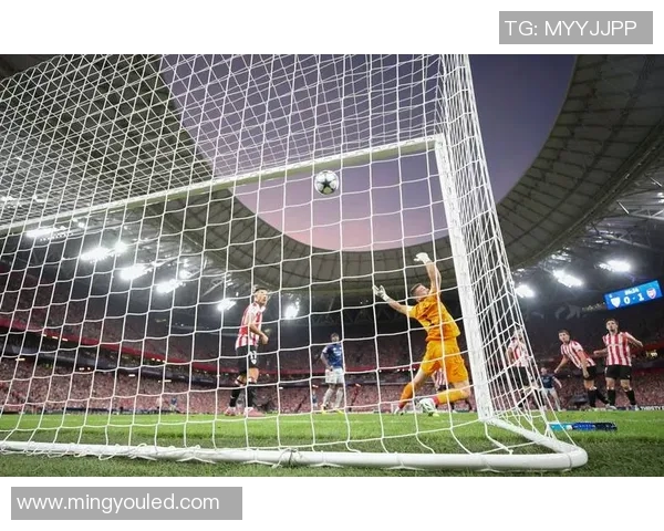 科学足球力量训练方法助力欧冠球队提升竞技水平与表现